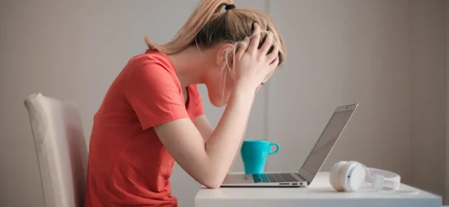 Lösungen von Problemen durch positives Denken finden
